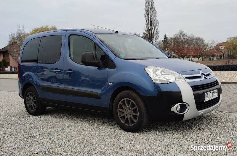 Szary Używany 2010 Citroën Berlingo Minivan | 19 999 zł (Uczciwa cena) - Obraz 1/4