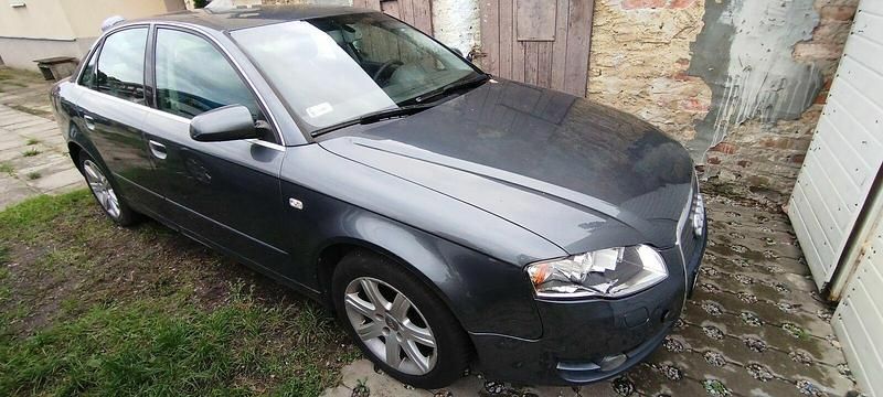 Używany Audi A4 140 KM (102 kW) 2005 Szary Sedan/Limuzyna