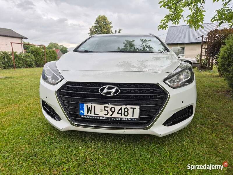 Biały Używany 2015 Hyundai i40 Kombi | 42 900 zł (Dość drogi) - Obraz 1/4