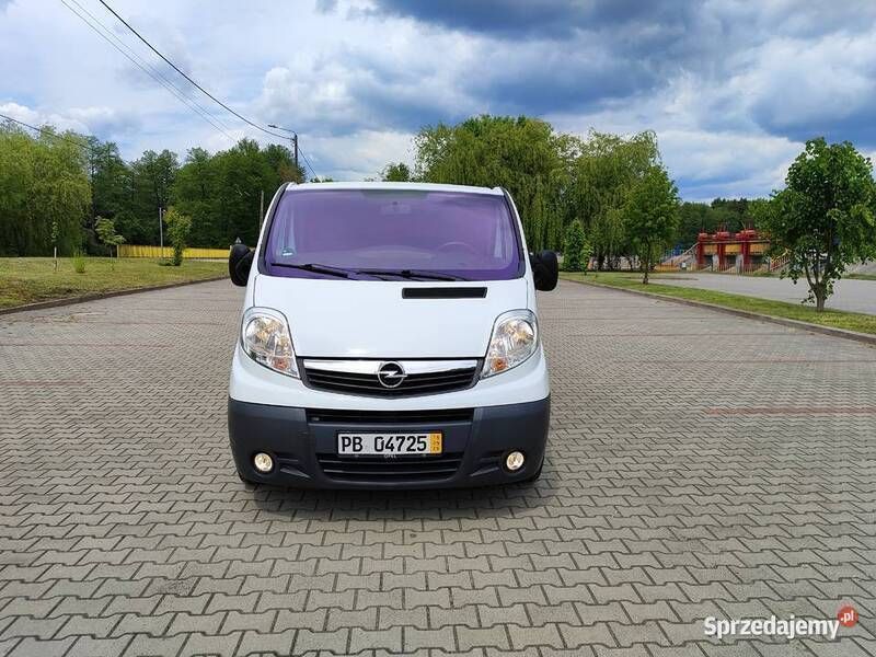Biały Używany 2011 Opel Vivaro Van | 45 900 zł (Drogi) - Obraz 1/4