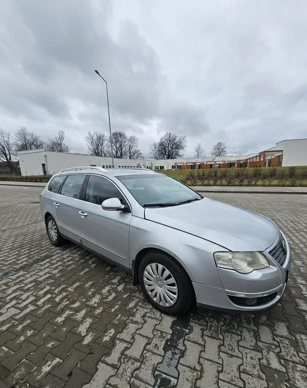 Używany VW Passat 105 KM (77 kW) 2007 Srebrny Kombi