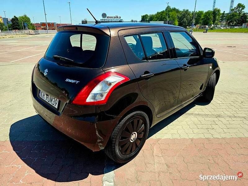 Używany 2014 Suzuki Swift | 28 000 zł (Uczciwa cena) - Obraz 1/4