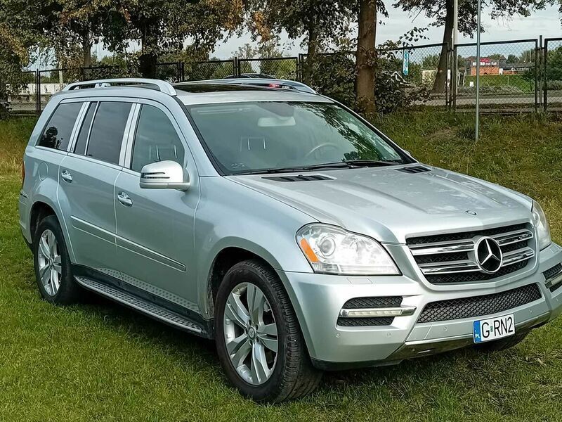 Używany Mercedes GL450 2012 Srebrny SUV