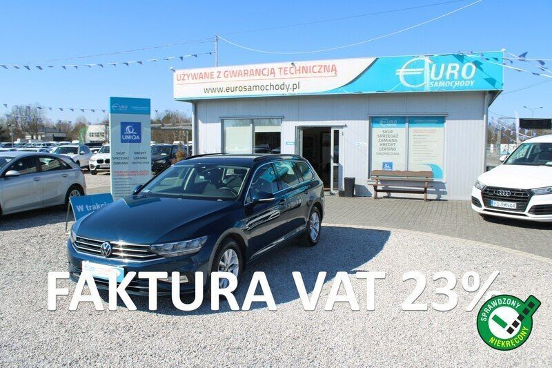 Niebieski ciemny (metalik) Używany 2021 VW Passat Sedan/Limuzyna | 62 276 zł (Super Cena) - Obraz 1/4