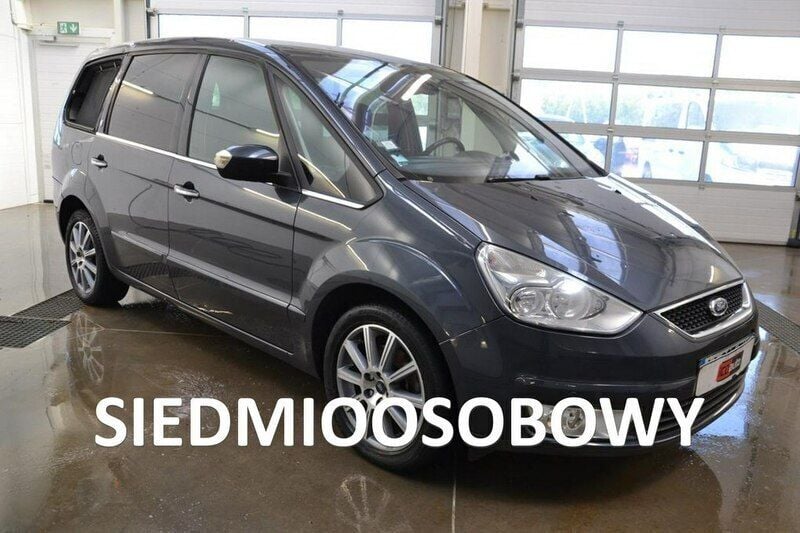 Szary Używany 2009 Ford Galaxy Ghia Minivan | 8200 zł - Obraz 1/4
