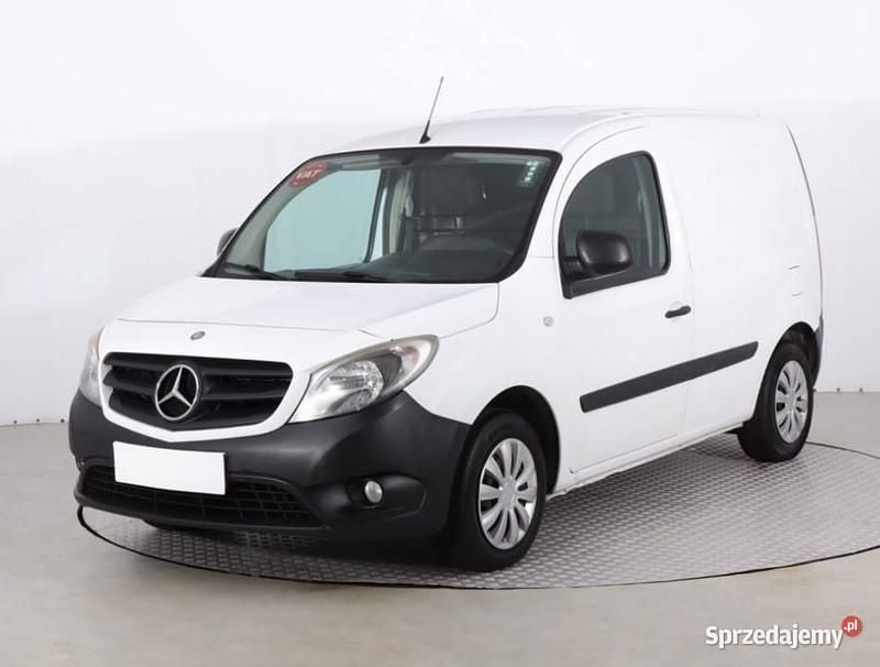 Używany Mercedes Citan 111 2015 Biały Pickup
