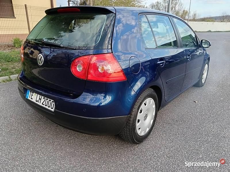 Używany VW Golf IV 2005 Granatowy Hatchback