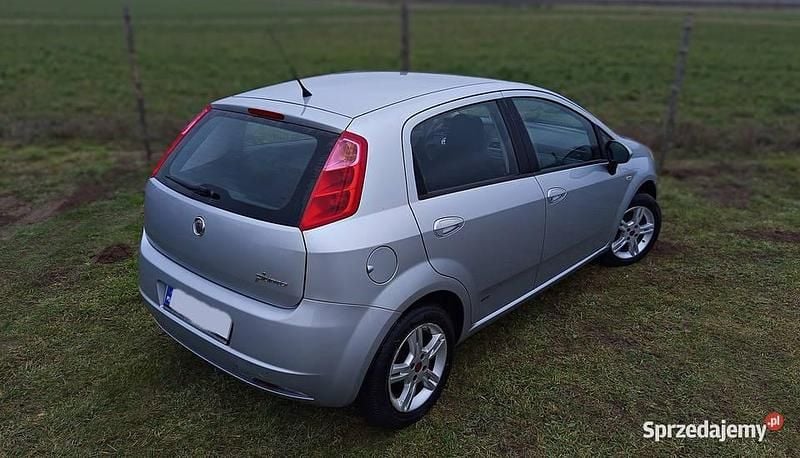 Szary Używany 2008 Fiat Grande Punto Hatchback | 9900 zł (Uczciwa cena) - Obraz 1/4