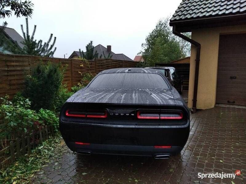 Czarny Używany 2016 Dodge Challenger Coupe | 79 000 zł (Dobra cena) - Obraz 1/4
