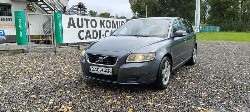 Grafitowy (metalik) Używany 2008 Volvo V50 Kombi | 14 900 zł (Uczciwa cena) - Obraz 1/4