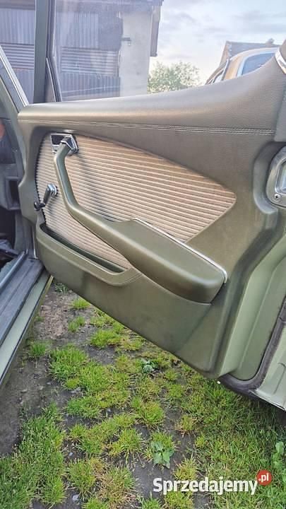 Używany Mercedes 280 1973 Zielony Sedan/Limuzyna