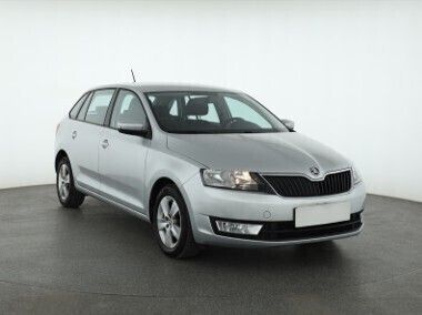 Srebrny Używany 2016 Skoda Rapid Hatchback | 36 499 zł (Uczciwa cena) - Obraz 1/4