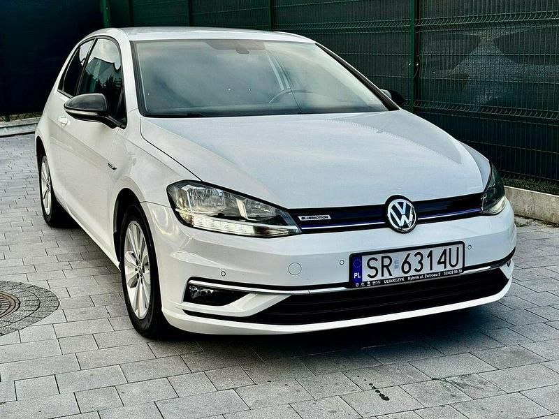 Używany VW Golf VII 130 KM (95 kW) 2019 Biały Hatchback