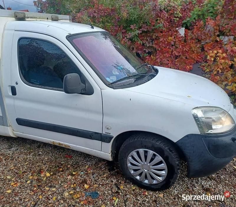 Biały Używany 2007 Peugeot Partner Van | 10 900 zł (Uczciwa cena) - Obraz 1/1