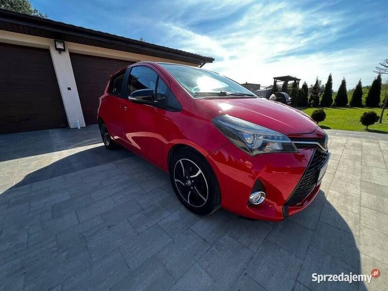 Używany Toyota Yaris Style 99 KM (72 kW) 2014 Hatchback