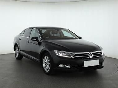Używany VW Passat 180 KM (132 kW) 2017 Czarny Sedan/Limuzyna