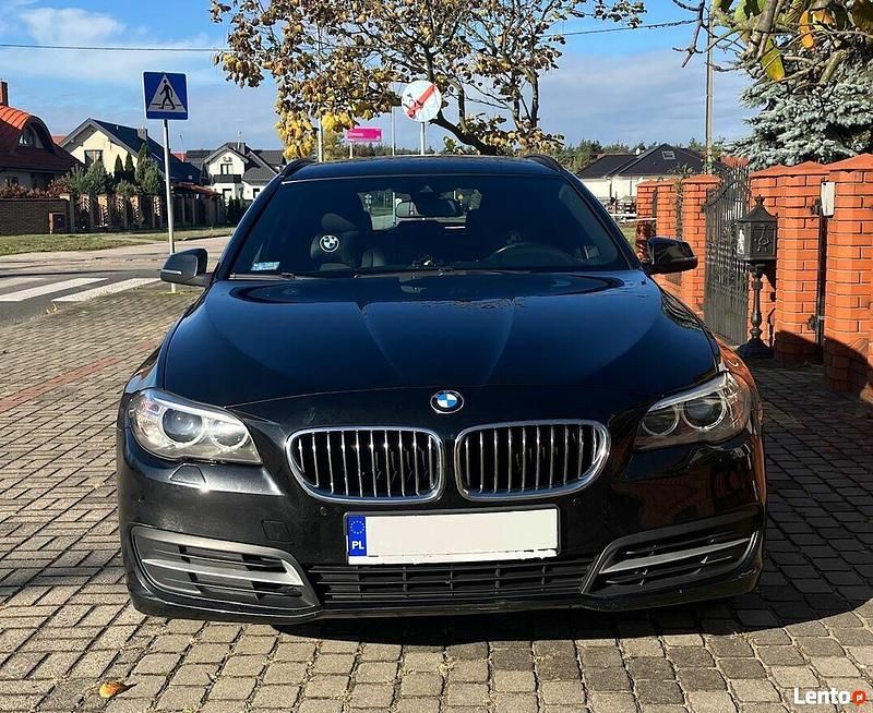 Używany BMW 520 2014 Czarny Kombi