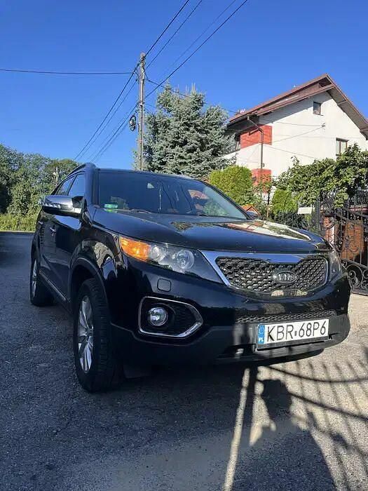 Czarny Używany 2011 Kia Sorento SUV | 36 000 zł (Drogi) - Obraz 1/4