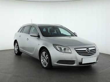 Srebrny Używany 2011 Opel Insignia Kombi | 14 999 zł (Super Cena) - Obraz 1/4