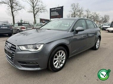 Szary Używany 2015 Audi A3 Sportback Hatchback | 44 500 zł - Obraz 1/4