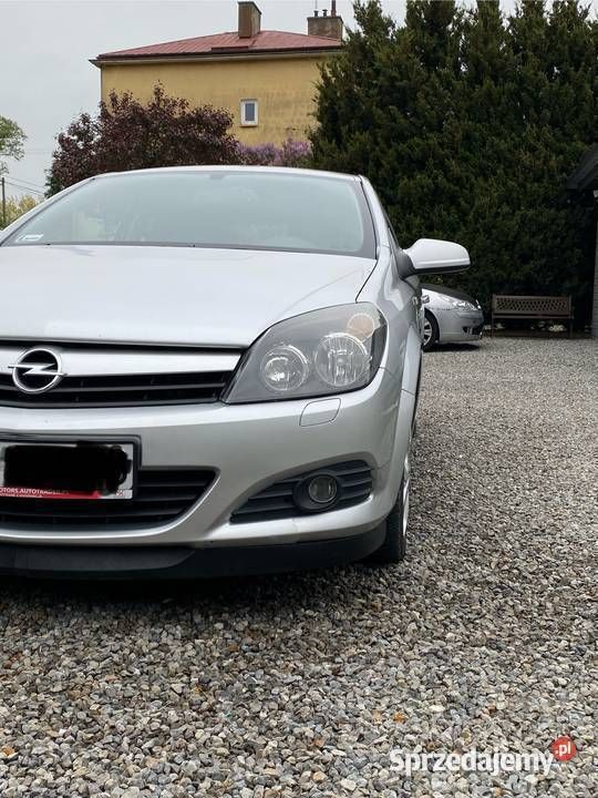 Używany 2005 Opel Astra GTC | 11 500 zł (Drogi) - Obraz 1/4