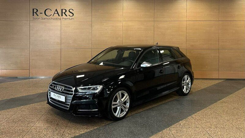 Używany Audi S3 310 KM (228 kW) 2017 Czarny (metalik) Sedan/Limuzyna