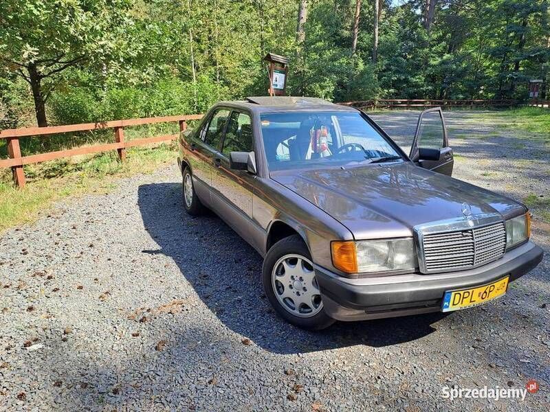 Brązowy Używany 1990 Mercedes 190 Sedan/Limuzyna | 12 500 zł - Obraz 1/3