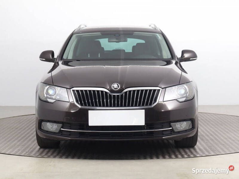 Czarny Używany 2013 Skoda Superb Kombi | 34 999 zł (Dobra cena) - Obraz 1/4