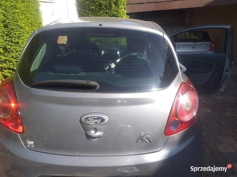 Szary Używany 2009 Ford Ka Hatchback | 10 900 zł (Drogi) - Obraz 1/4