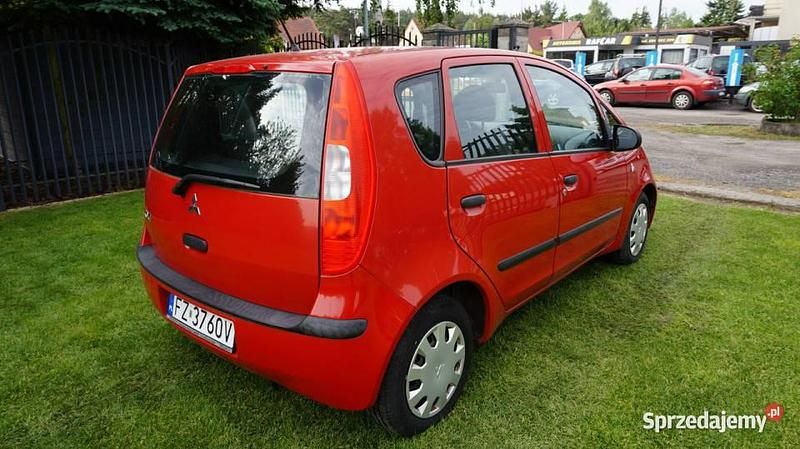 Używany Mitsubishi Colt 75 KM (55 kW) 2007 Czerwony Hatchback