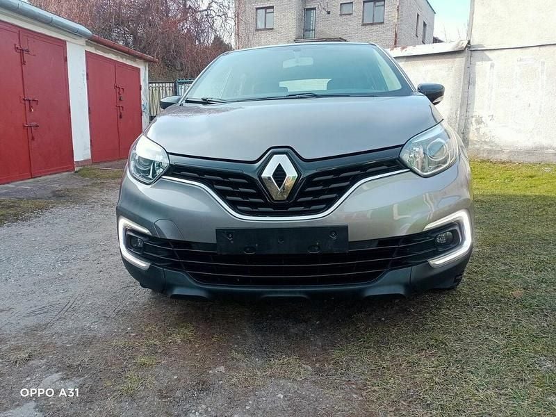 Brązowobeżowy Używany 2018 Renault Captur SUV | 43 900 zł (Dość drogi) - Obraz 1/4