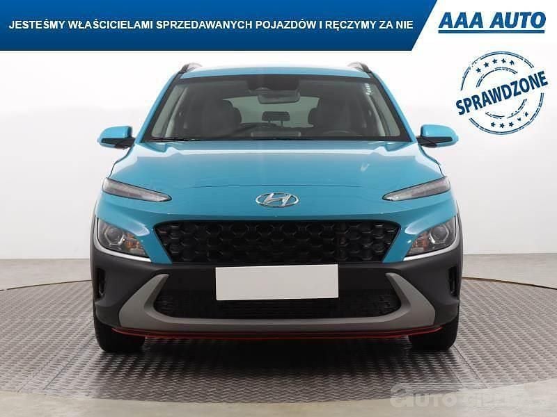 Używany Hyundai Kona 120 KM (88 kW) 2022 Błękitny SUV