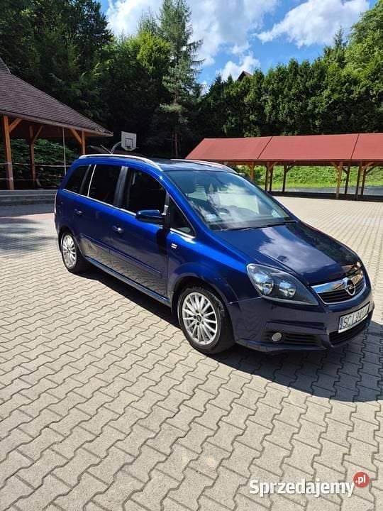 Granatowy Używany 2006 Opel Zafira Minivan | 7200 zł (Dobra cena) - Obraz 1/4