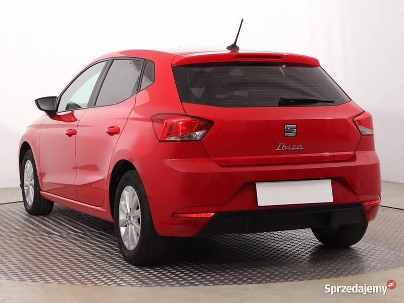 Używany Seat Ibiza 2022 Czerwony Hatchback