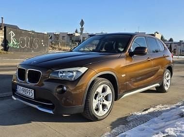 Używany BMW X1 150 KM (110 kW) 2010 Brązowy SUV