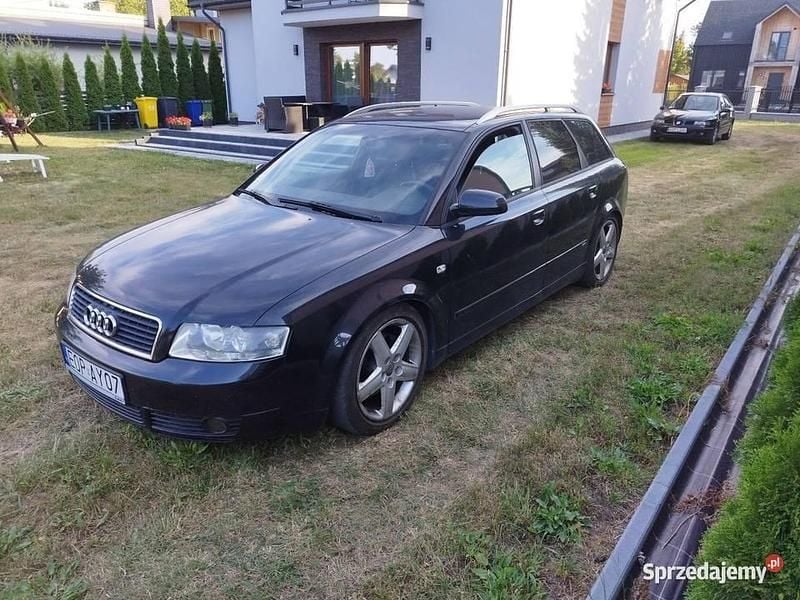 Czarny Używany 2003 Audi A4 S-Line Kombi | 9000 zł (Uczciwa cena) - Obraz 1/4