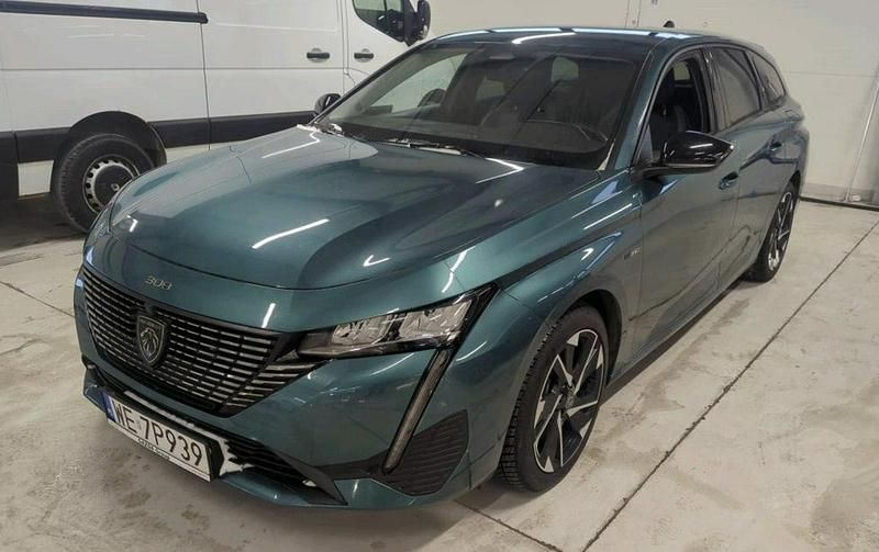 Używany Peugeot 308 180 KM (132 kW) 2022 Niebieski Kombi