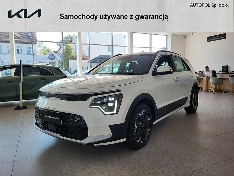 Biały Używany 2023 Kia Niro SUV | 119 900 zł - Obraz 1/4