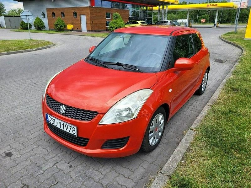 Inny Używany 2011 Suzuki Swift Hatchback | 13 900 zł (Uczciwa cena) - Obraz 1/4