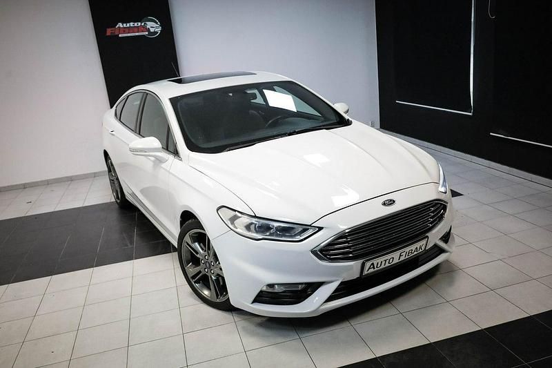Używany Ford Fusion Sport 320 KM (235 kW) 2017 Biały Sedan/Limuzyna