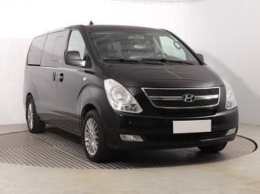 Czarny Używany 2012 Hyundai H-1 Minivan | 29 999 zł - Obraz 1/4