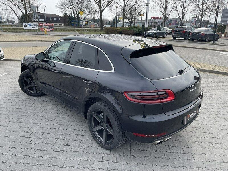 Używany Porsche Macan 340 KM (250 kW) 2016 Czarny (metalik) SUV