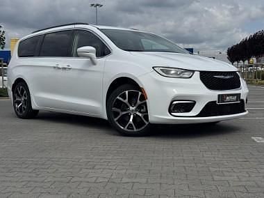 Biały Używany 2022 Chrysler Pacifica Touring SUV | 143 300 zł (Uczciwa cena) - Obraz 1/4