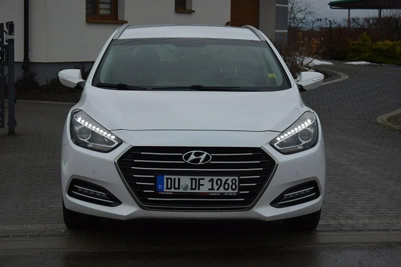 Używany Hyundai i40 115 KM (84 kW) 2017 Biały Kombi