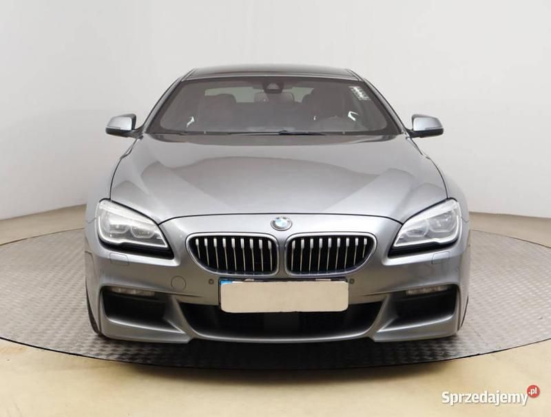 Szary Używany 2016 BMW 640 Coupe | 75 000 zł - Obraz 1/4