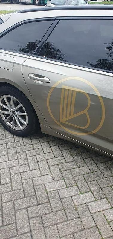 Żółtozłoty Używany 2021 Audi A6 Kombi | 95 000 zł - Obraz 1/4