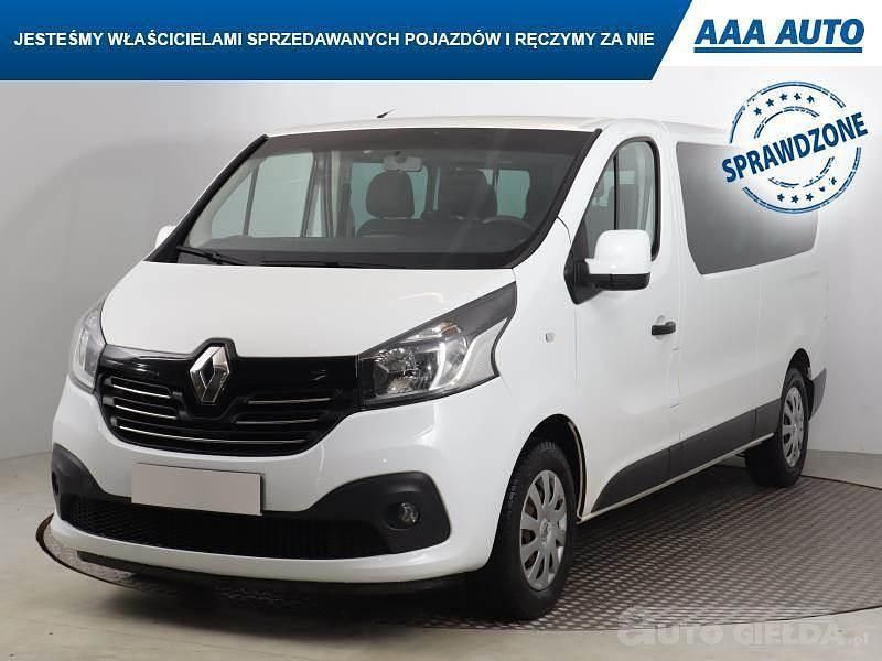 Używany Renault Trafic 2018 Biały Minivan