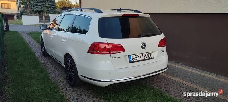 Biały Używany 2013 VW Passat Kombi | 31 900 zł (Uczciwa cena) - Obraz 1/4