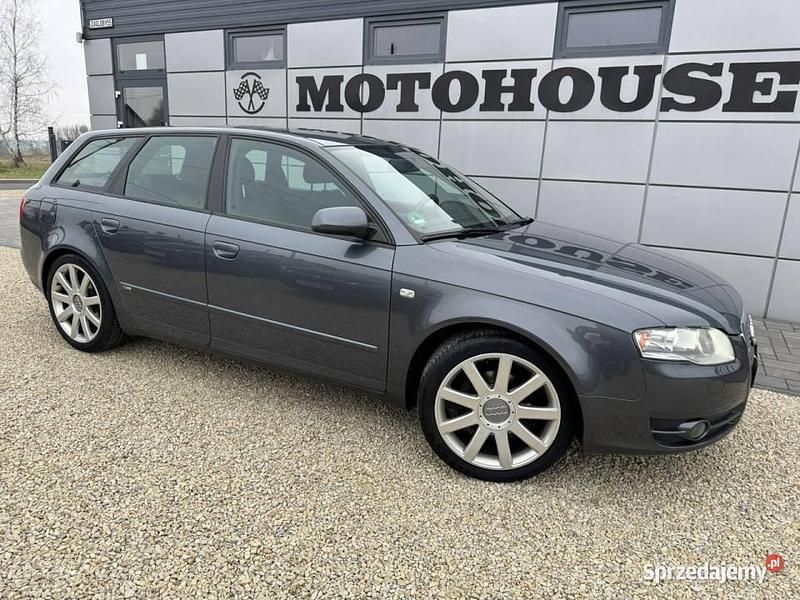 Szary Używany 2004 Audi A4 S-Line Kombi | 15 900 zł (Drogi) - Obraz 1/4