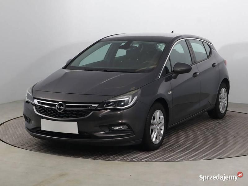 Używany Opel Astra 2015 Brązowy Hatchback